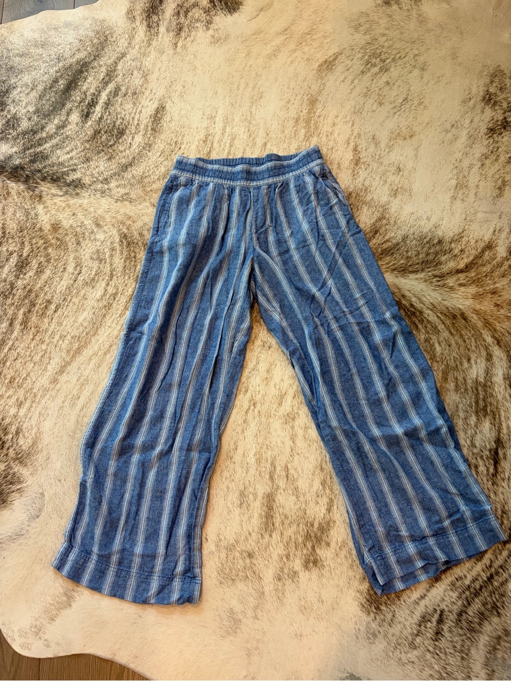 Old Navy Blue Striped Wide-Leg Sweatpants